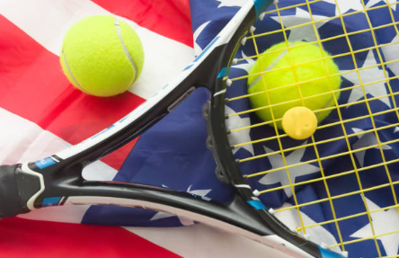 Entraînement croisé du tennis à domicile : comment les séances de rameur améliorent la force et l’endurance