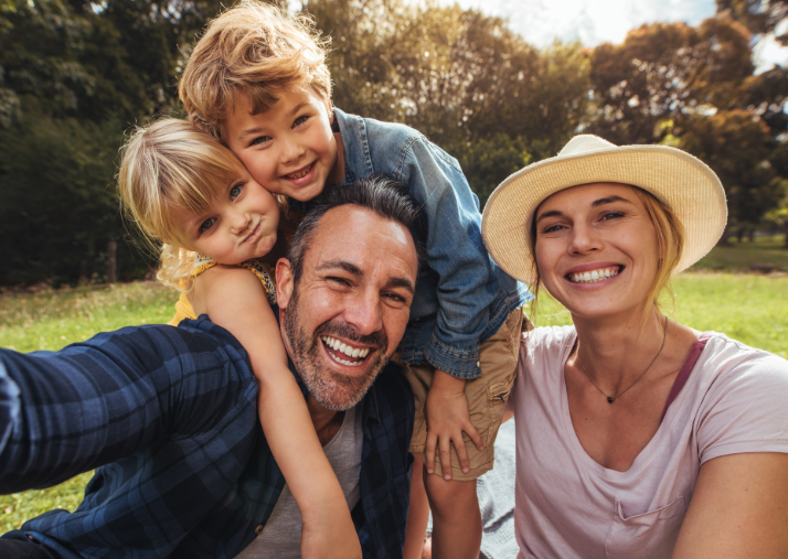 Idées de fitness en famille à la maison : comment les familles munichoises créent de saines habitudes avec YESOUL