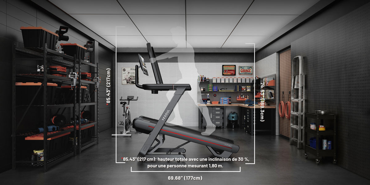 Tapis de course Yesoul T5 incliné dans un salon